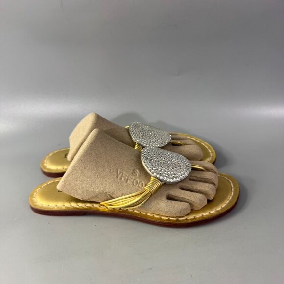 Bernardo Must Sone Pewter Thong Sandals Leather Medallion Embellishment, Size 9 - Picture 2 of 11